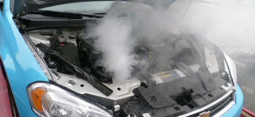 Płukanie silnika – czy warto i jak to zrobić?